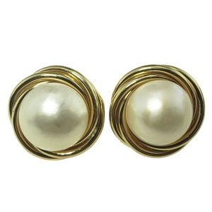 Vintage 14 Karat Yellow Gold and Mabe Pearl Earrings #12966